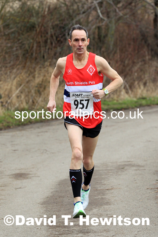 Senior women and veteran women and men over-50s NECAA Road Relay Champs., Hetton Lyons Park, Hetton le Hole, County Durham. Photo: David T. Hewitson/Sports for All Pics